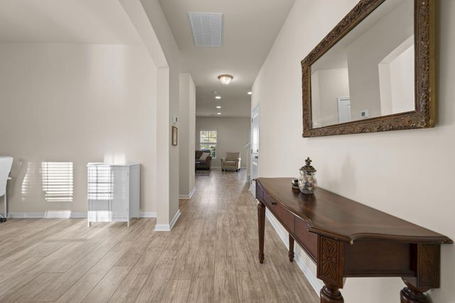 207 Pavilion Street, Summerville, SC 29483