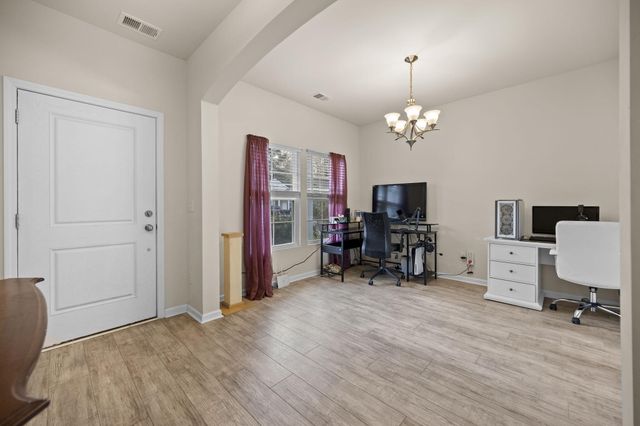 207 Pavilion Street, Summerville, SC 29483