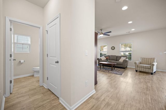 207 Pavilion Street, Summerville, SC 29483