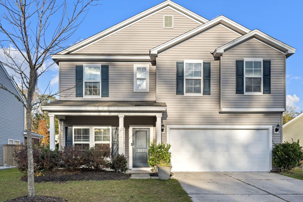 207 Pavilion Street, Summerville, SC 29483