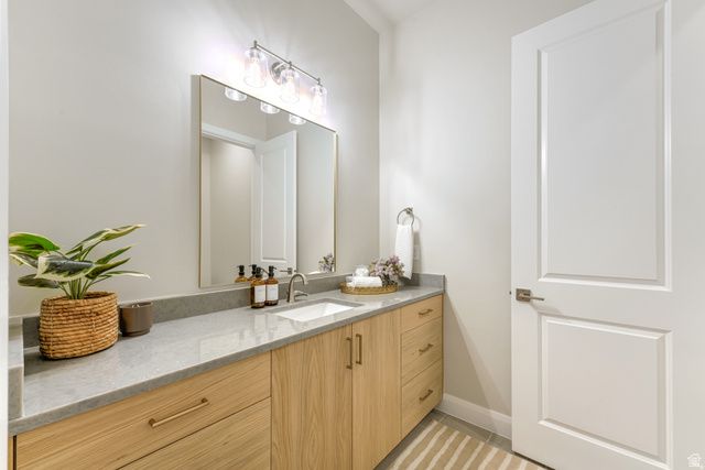 684 W HIGH TIDE PL, St. George, UT 84790