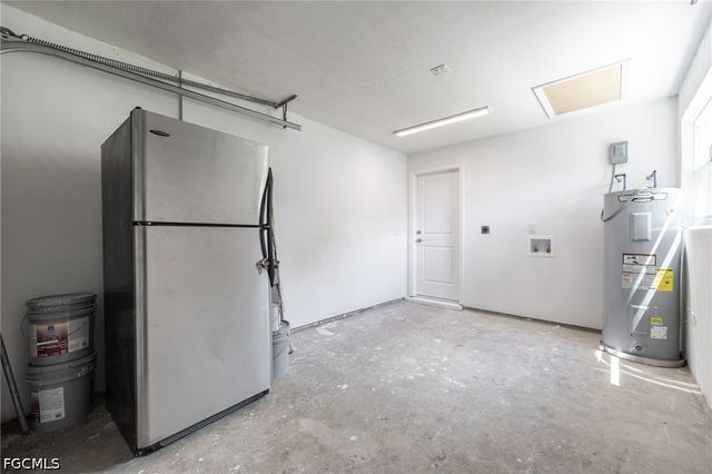 2018 Flamingo DR, North Fort Myers, FL 33917