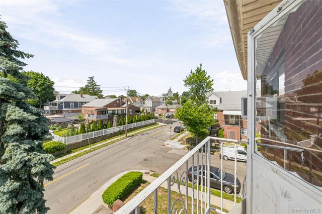 109 Wakefield Avenue, Yonkers, NY 10704