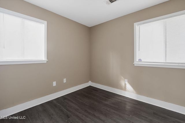 344 Queen Margaret Lane, Jackson, MS 39209