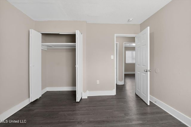 344 Queen Margaret Lane, Jackson, MS 39209