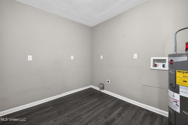 344 Queen Margaret Lane, Jackson, MS 39209