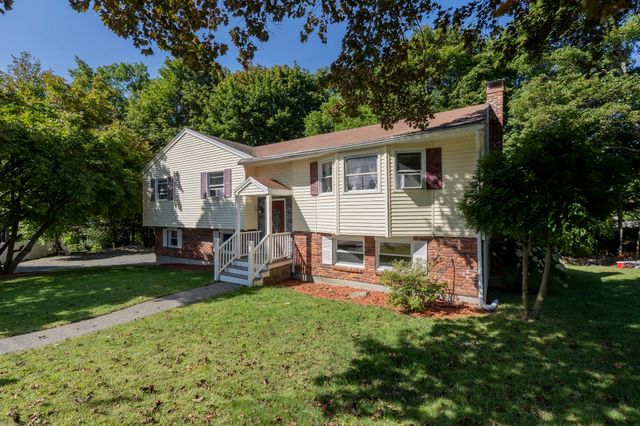 2 Yale St, Peabody, MA 01960