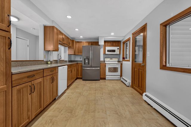 2 Yale St, Peabody, MA 01960