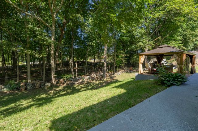 2 Yale St, Peabody, MA 01960