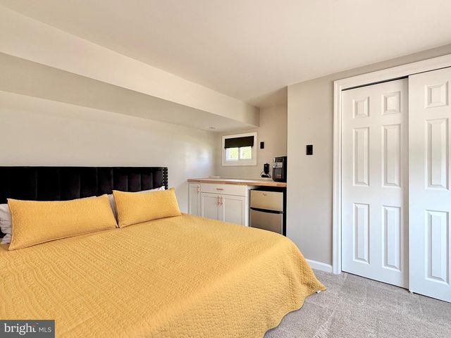 142 EDWARDS DR, Gloucester City, NJ 08030