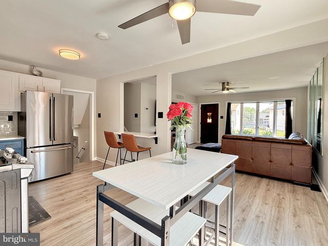 142 EDWARDS DR, Gloucester City, NJ 08030