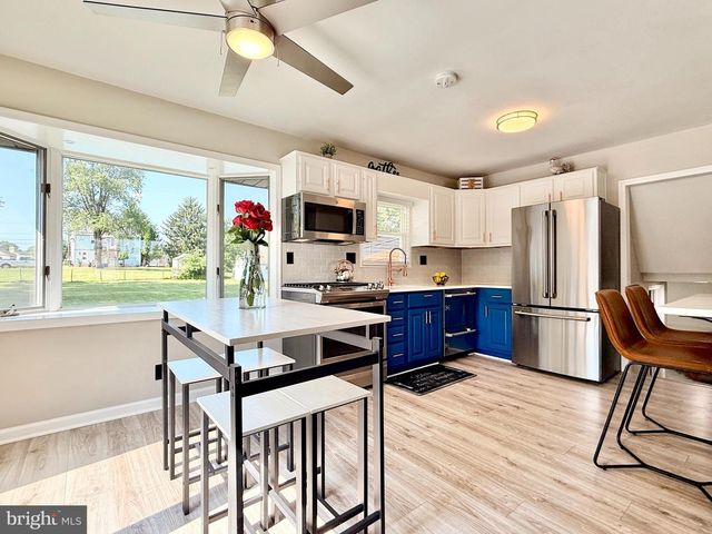142 EDWARDS DR, Gloucester City, NJ 08030