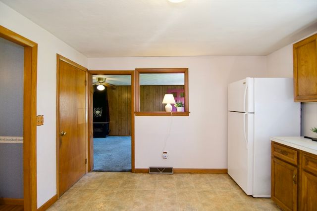 63 Marshall St, East Longmeadow, MA 01028