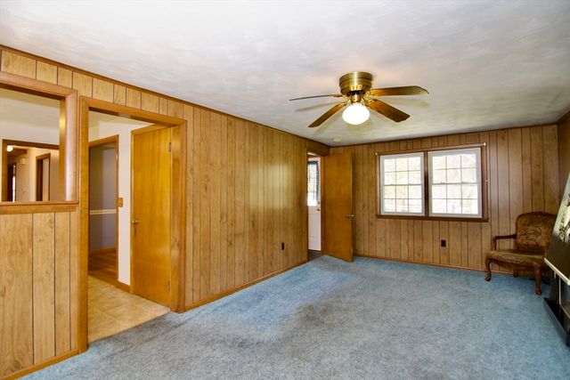 63 Marshall St, East Longmeadow, MA 01028