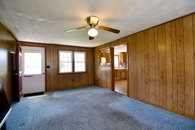 63 Marshall St, East Longmeadow, MA 01028