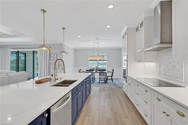 1788 Hagen CT, Naples, FL 34120