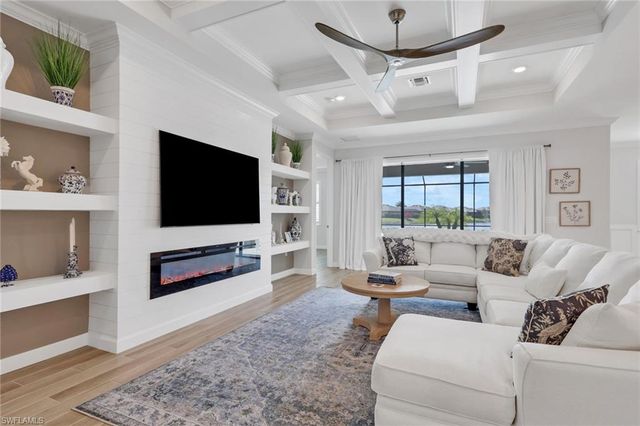 1788 Hagen CT, Naples, FL 34120