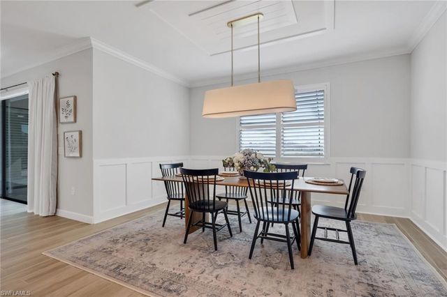 1788 Hagen CT, Naples, FL 34120