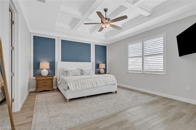 1788 Hagen CT, Naples, FL 34120