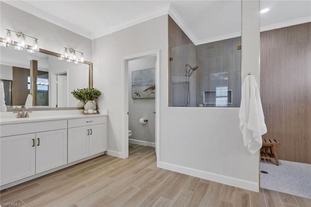 1788 Hagen CT, Naples, FL 34120