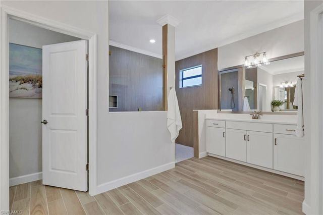 1788 Hagen CT, Naples, FL 34120