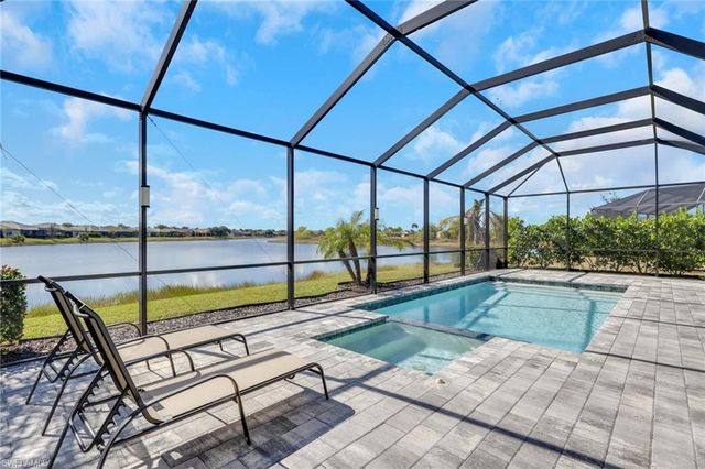 1788 Hagen CT, Naples, FL 34120