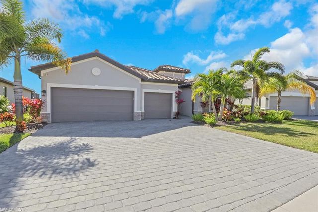 1788 Hagen CT, Naples, FL 34120