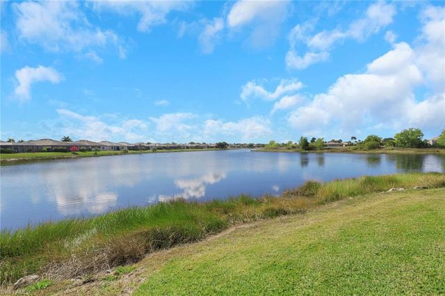 1788 Hagen CT, Naples, FL 34120