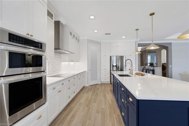 1788 Hagen CT, Naples, FL 34120