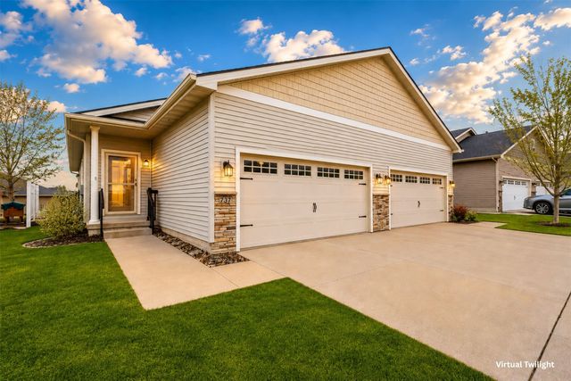 737 Sawgrass Drive, Norwalk, IA 50211