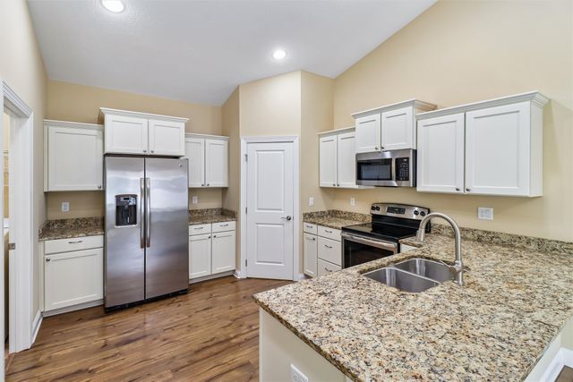 737 Sawgrass Drive, Norwalk, IA 50211