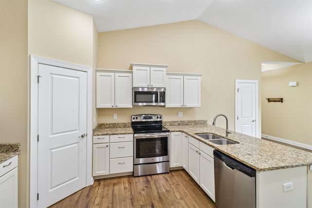 737 Sawgrass Drive, Norwalk, IA 50211