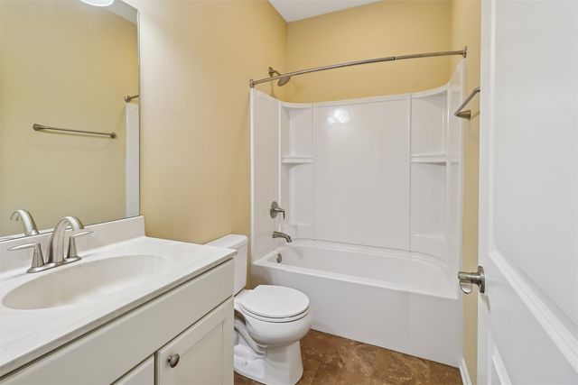 737 Sawgrass Drive, Norwalk, IA 50211