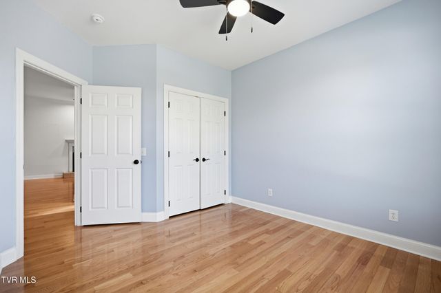 121 Violet Lane, Bluff City, TN 37618