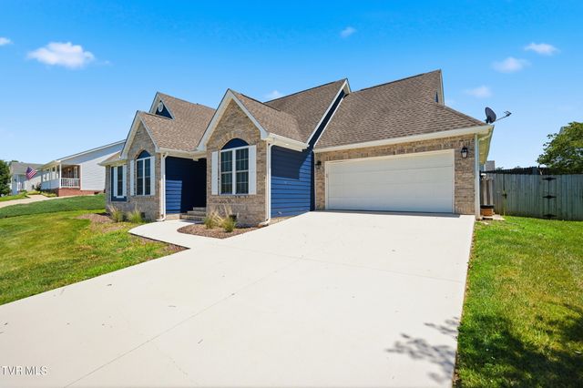121 Violet Lane, Bluff City, TN 37618