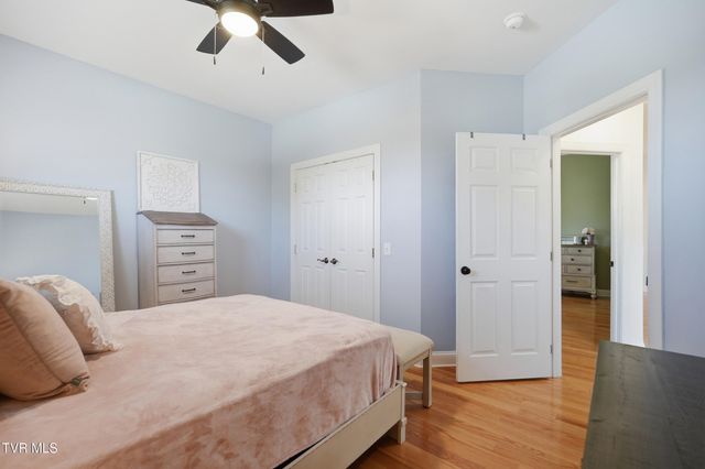 121 Violet Lane, Bluff City, TN 37618
