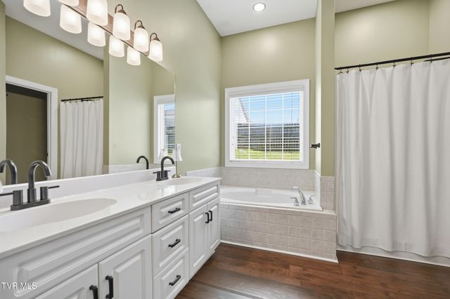121 Violet Lane, Bluff City, TN 37618