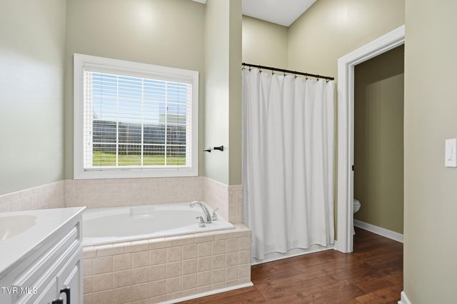 121 Violet Lane, Bluff City, TN 37618