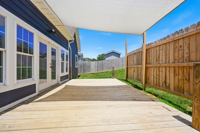 121 Violet Lane, Bluff City, TN 37618