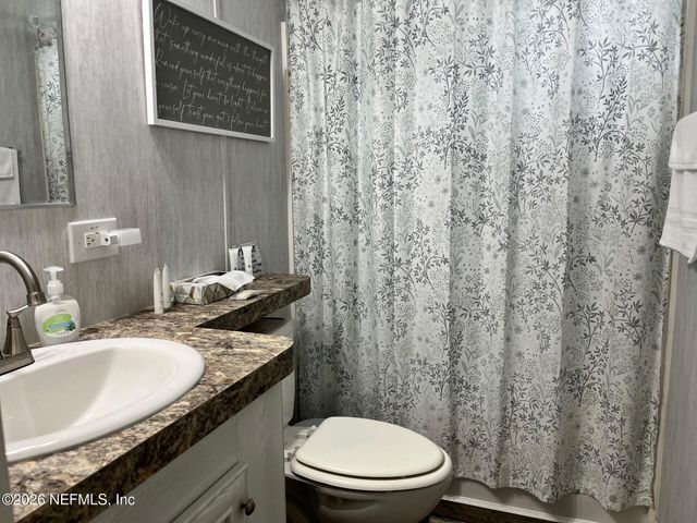 111 & 113 WATEROAK Road, Satsuma, FL 32189