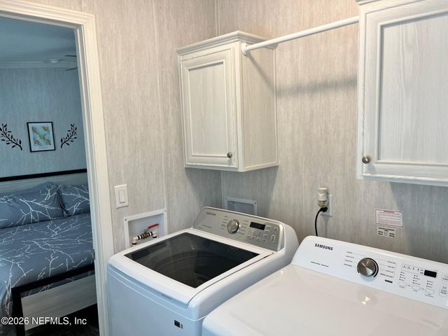 111 & 113 WATEROAK Road, Satsuma, FL 32189