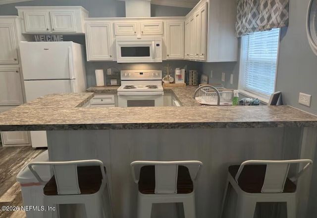 111 & 113 WATEROAK Road, Satsuma, FL 32189