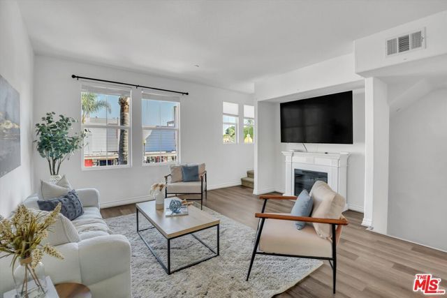 659 S A Street, Oxnard, CA 93030