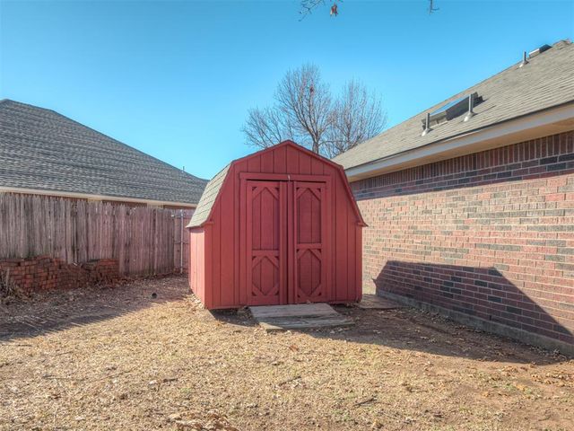 13000 Willowcrest Lane, Oklahoma City, OK 73170