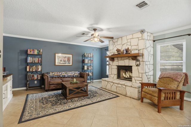 3318 Carnaby Creek Dr, San Antonio, TX 78247
