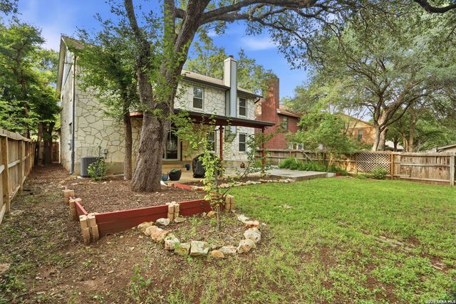 3318 Carnaby Creek Dr, San Antonio, TX 78247