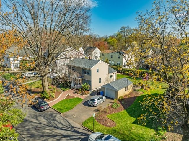 13 Stockton St, Metuchen Boro, NJ 08840