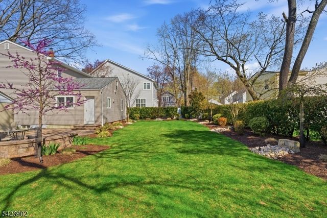 13 Stockton St, Metuchen Boro, NJ 08840