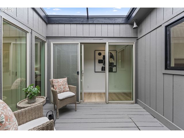 1745 23RD Ave, Longview, WA 98632