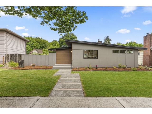 1745 23RD Ave, Longview, WA 98632